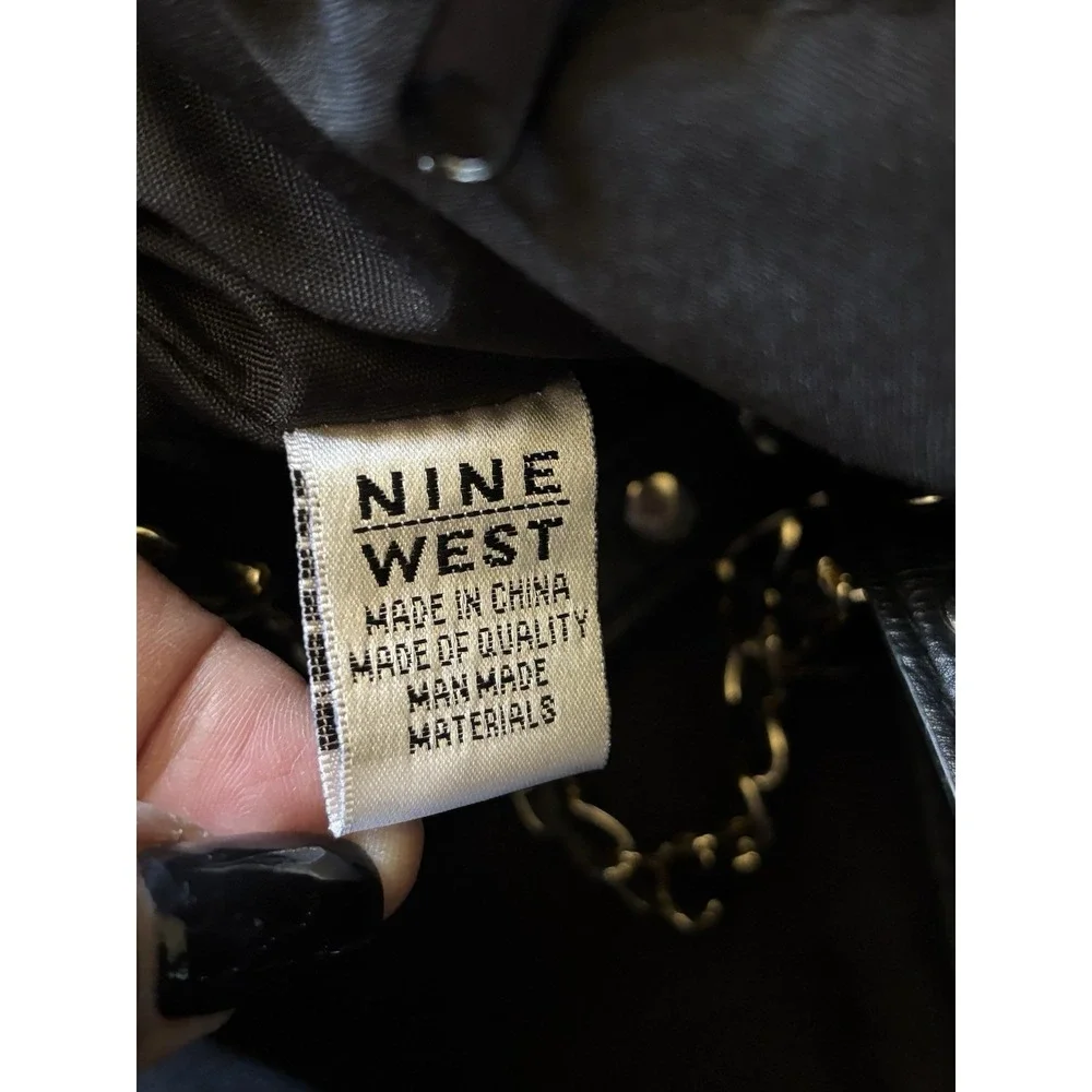 Nine West Black Shatchel Buckles Top Handle Remov. Straps Pockets Mag Close